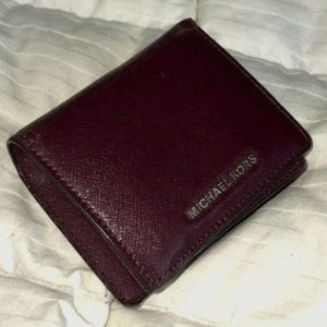 Michael Kors small wallet _color Merlot